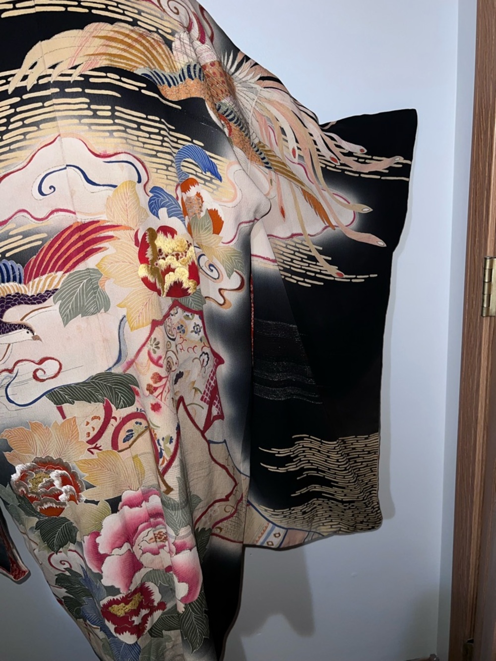 Vintage Japanese Silk Kurotomesode Kimono Hand Painted Floral Gold Embroidery - Picture 8 of 16